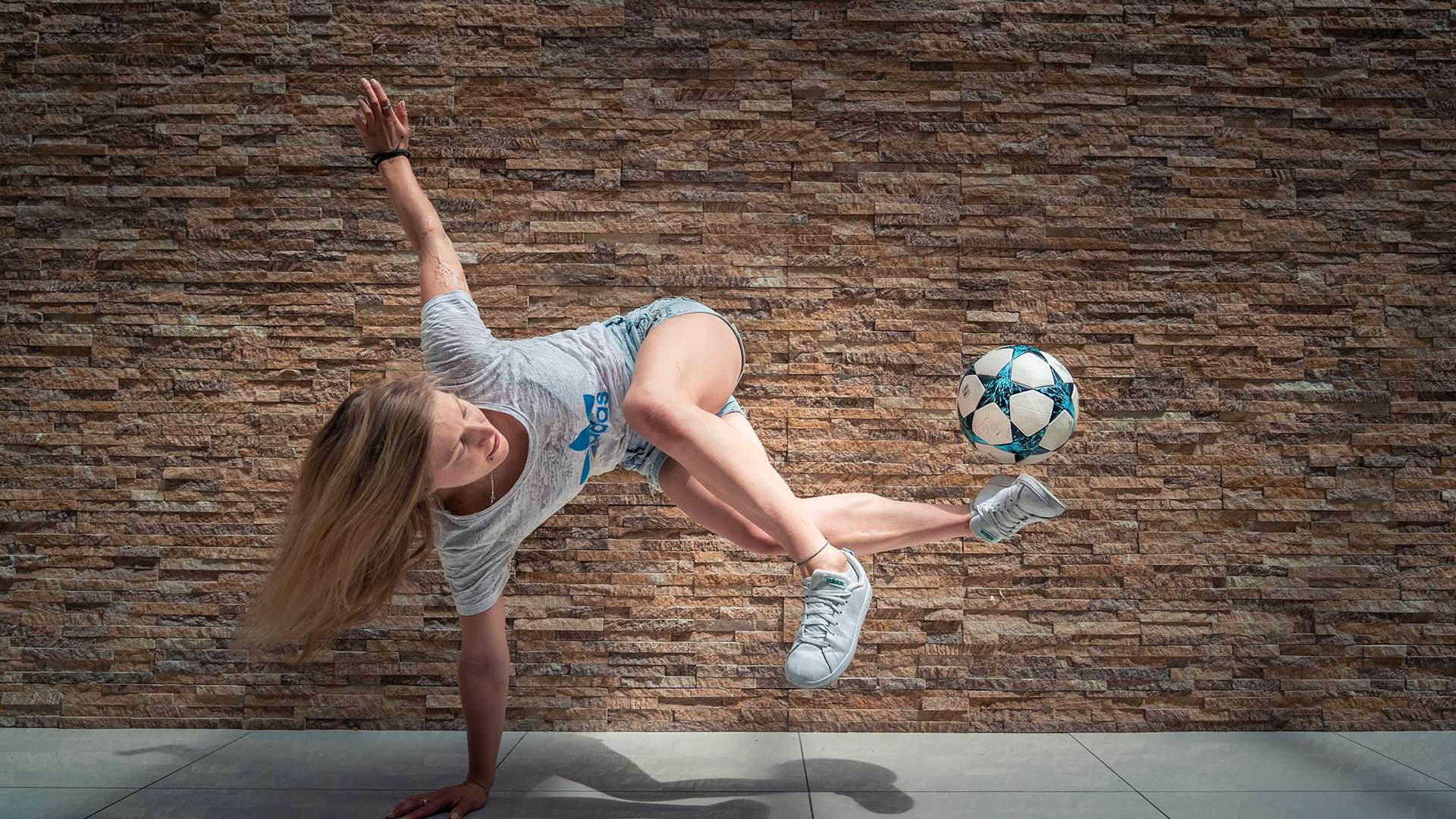 的不断努力 的不断努力